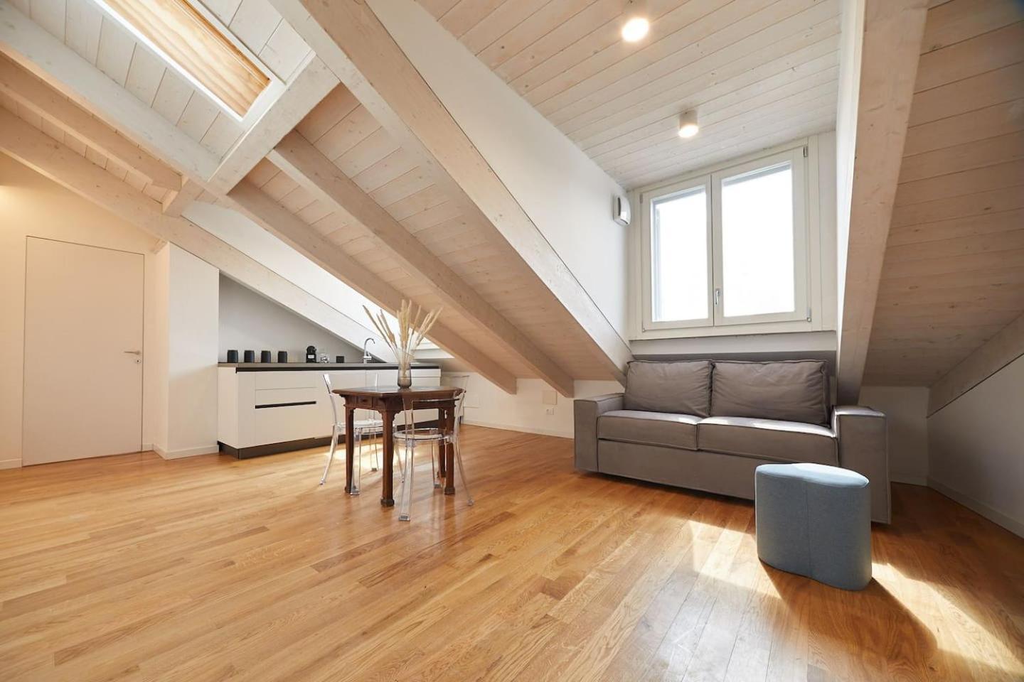 The Attic 18 Apartment Милано Екстериор снимка